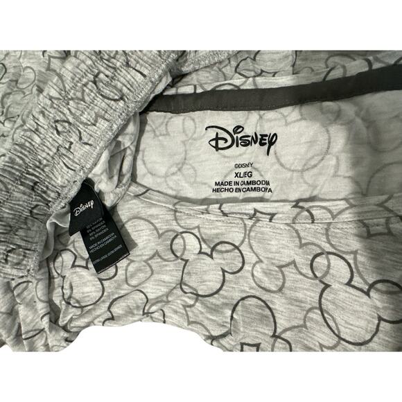 Disney Women's 2 Piece Short Pajama Set Medium Gray Mickey Mouse - Picture 3 of 5